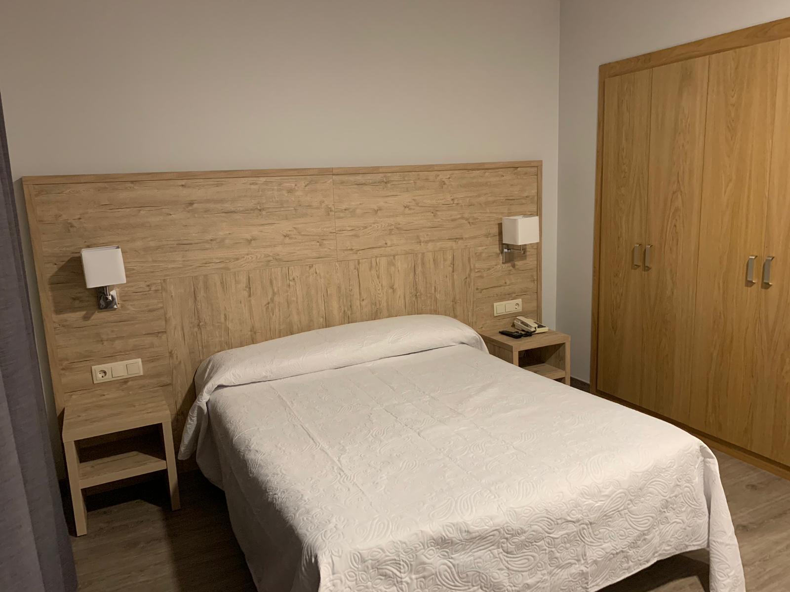 Hotel Bellavista 벨베르 데 세르다니아 외부 사진