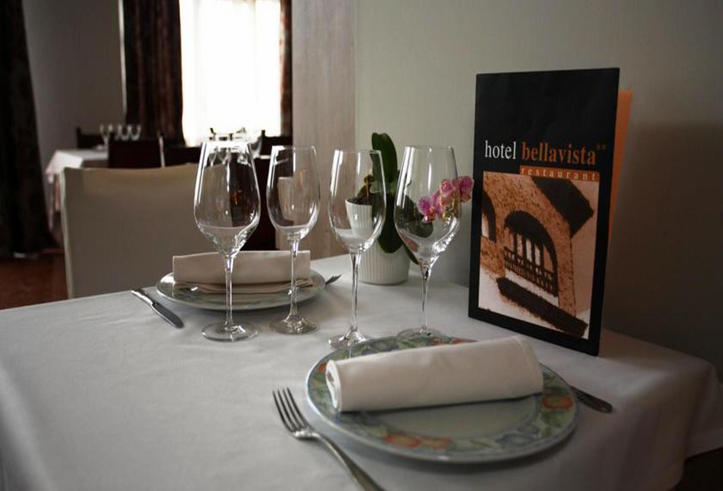Hotel Bellavista 벨베르 데 세르다니아 외부 사진